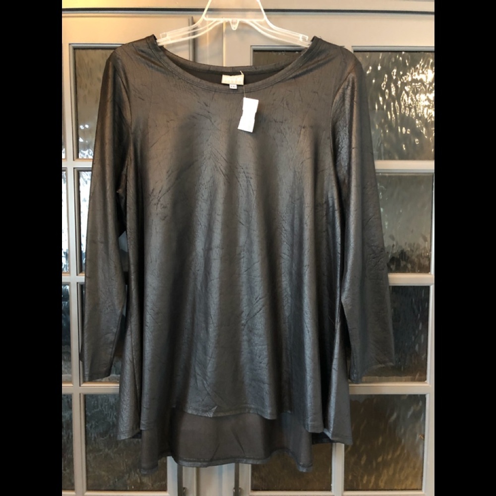Niche “Leather-Looking” A-Line Top *BRAND NEW*